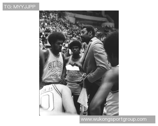 里夫斯称勒布朗即便退役仍是历史最佳球员热爱让他继续征战赛场